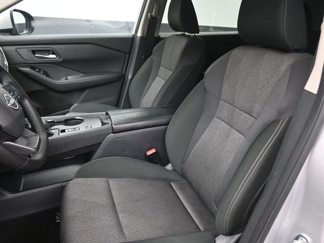 Used 2025 Silver Nissan SV image 19