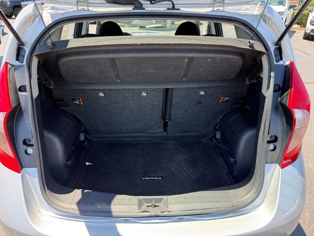 Used 2015 Silver Nissan SV image 17