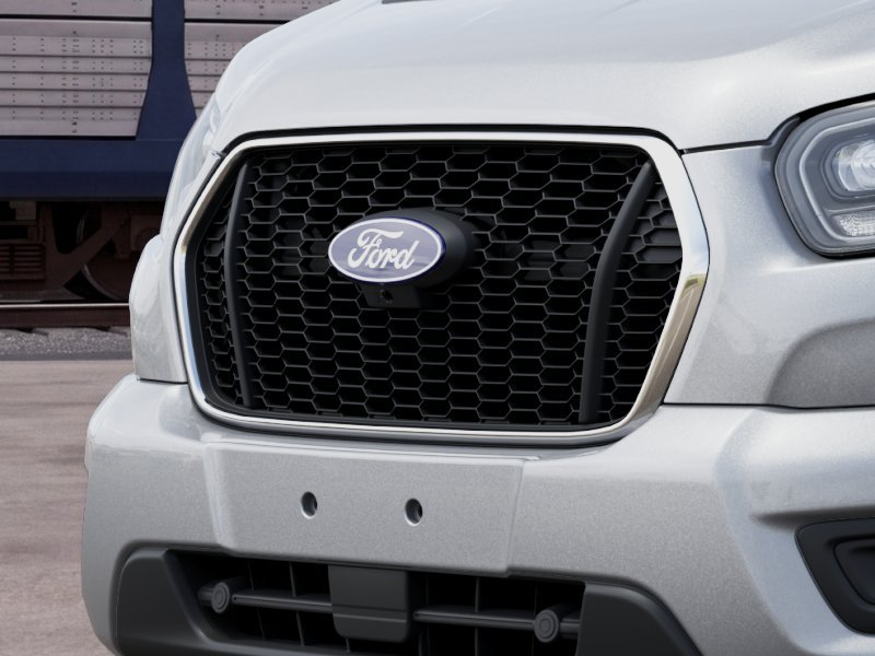 New 2027 Silver Metallic Ford Passenger Van XLT image 17