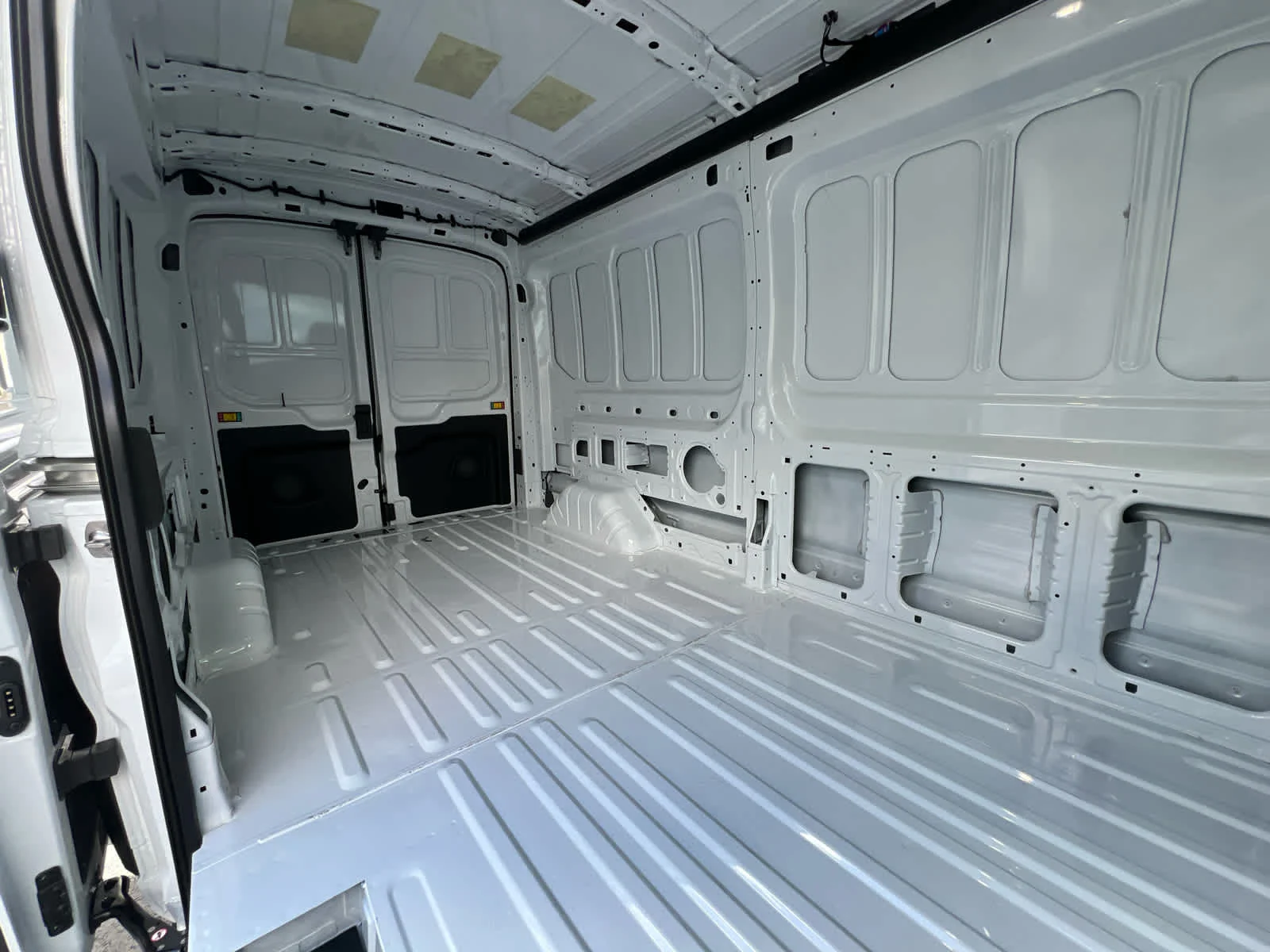 New 2026 Oxford White Ford Cargo Van image 16