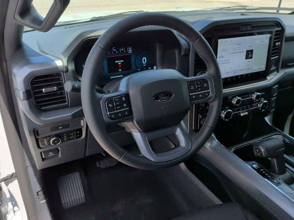 New 2026 Oxford White Ford XLT image 14