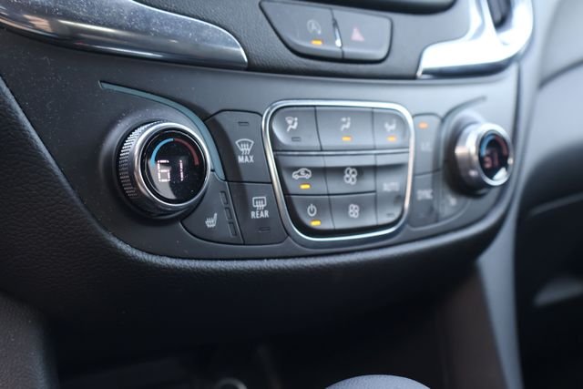 Used 2022 Blue Chevrolet LT image 17