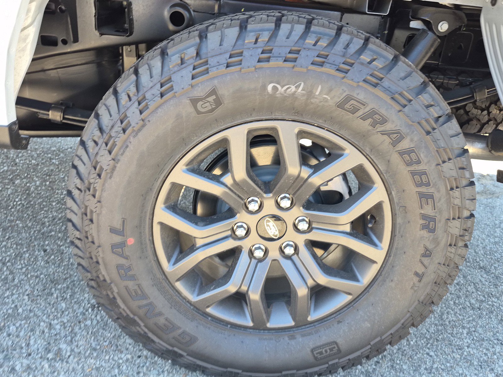 New 2025 Space White Metallic Ford Tremor® image 14