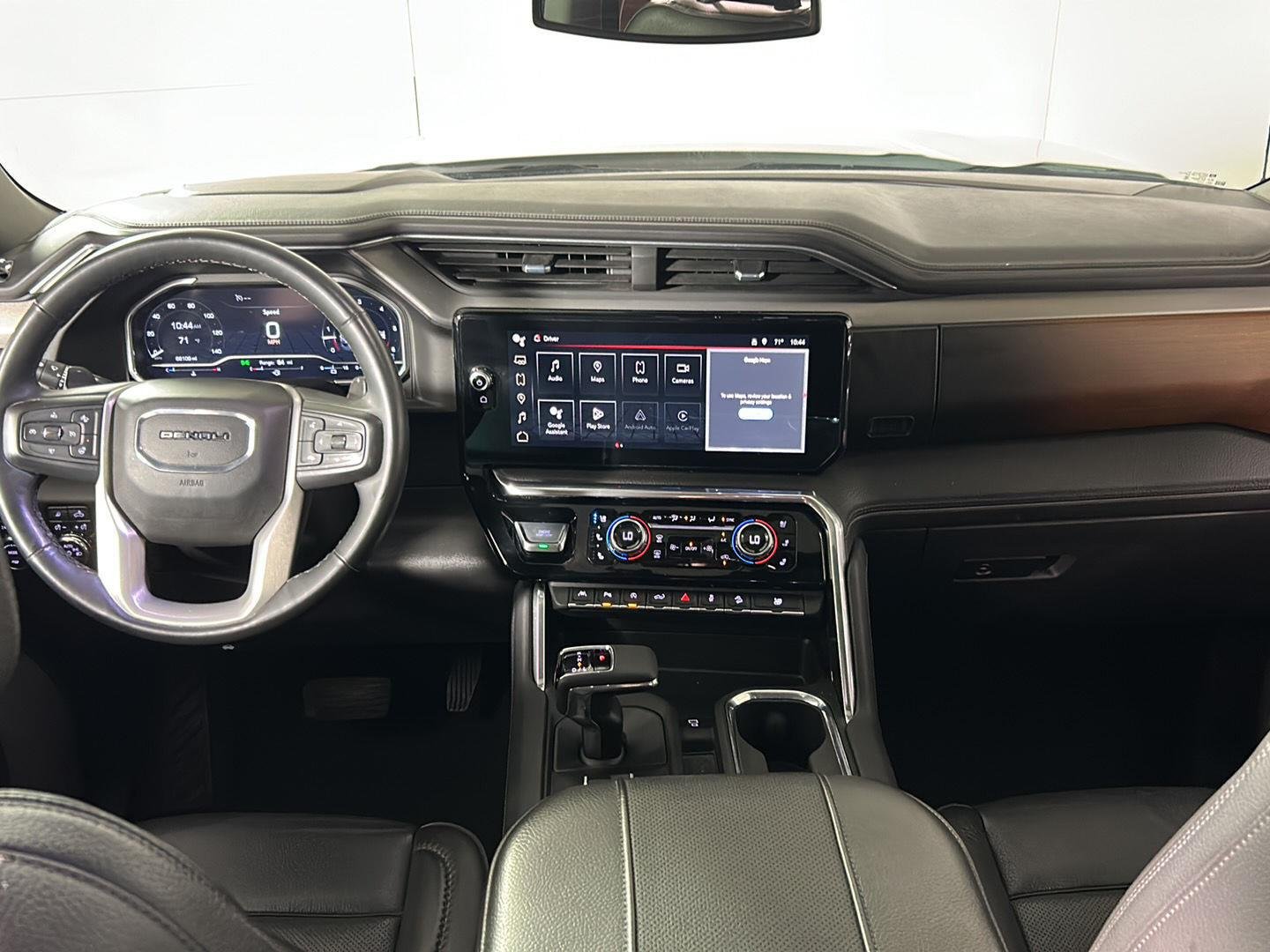 Used 2023 White Frost Tricoat GMC Denali image 36