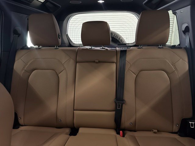 New 2026 Fuji White Land Rover X-Dynamic SE image 13