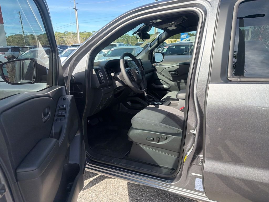 New 2026 Nissan Frontier SV 4D Crew Cab