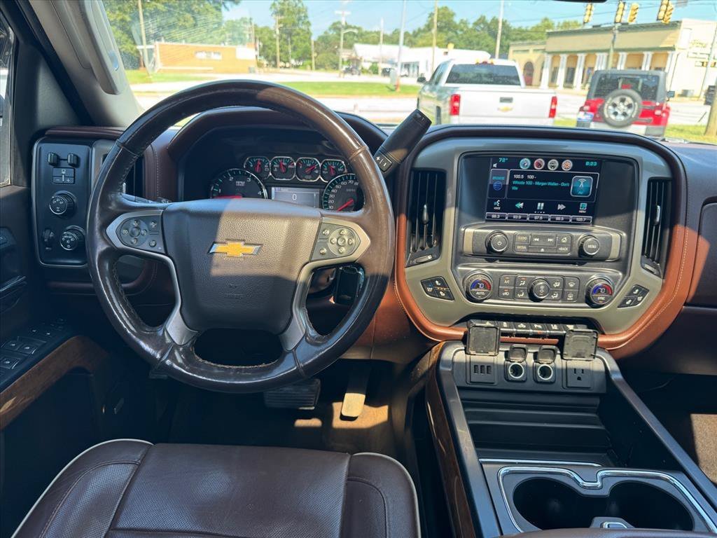 Used 2015 DEEP OCEAN BLUE METALLIC Chevrolet High Country image 12