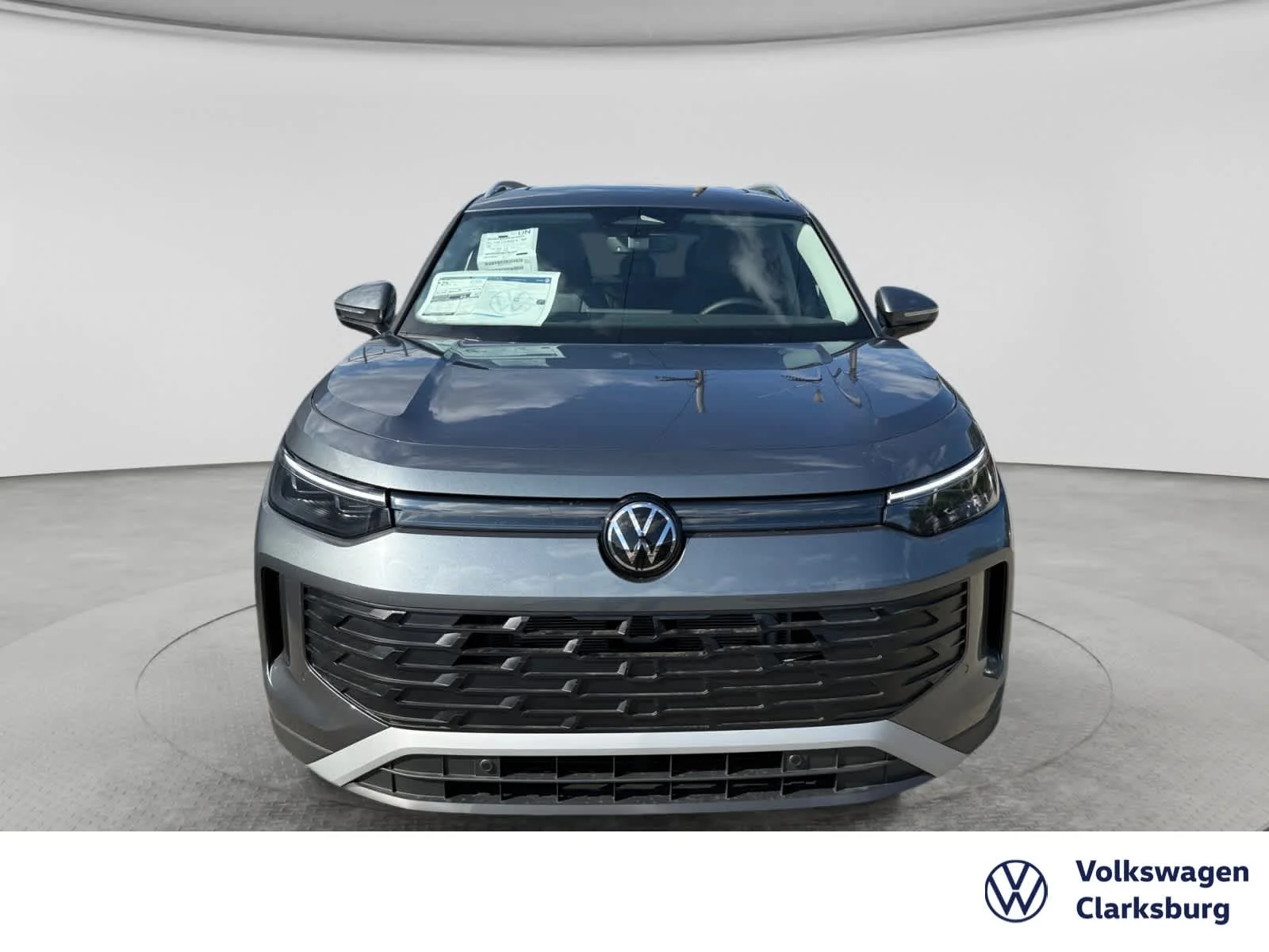 New 2026 Platinum Gray Metallic Volkswagen SE image 24