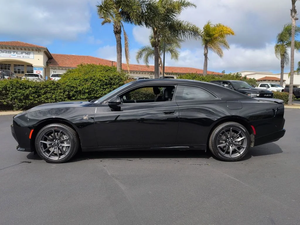 New 2026 Diamond Black Crystal Pearlcoat Dodge Scat Pack image 8