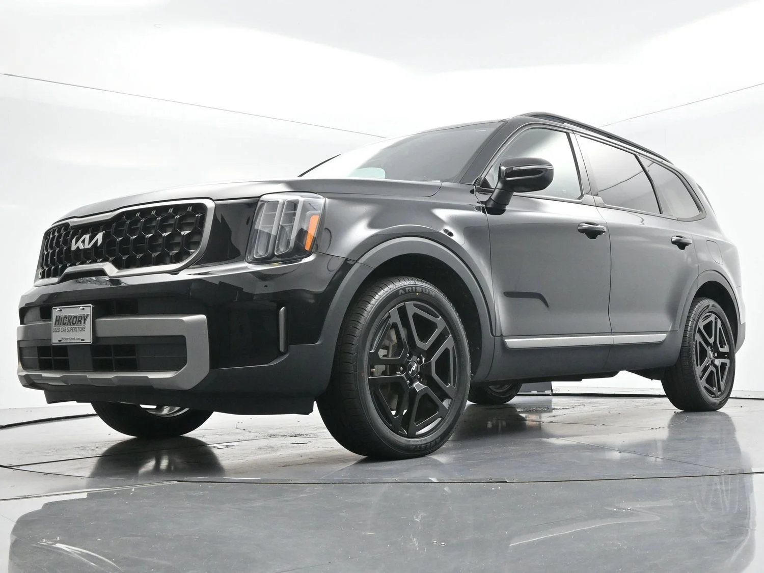 Used 2023 Ebony Black Kia EX X-Line image 45