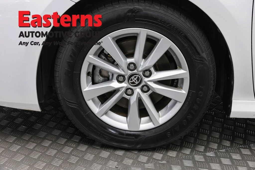 Used 2025 White Toyota LE image 32