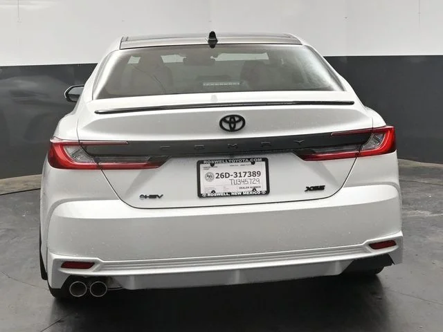 New 2026 Wind Chill Pearl <sup>1</sup> Toyota  XSE image 7