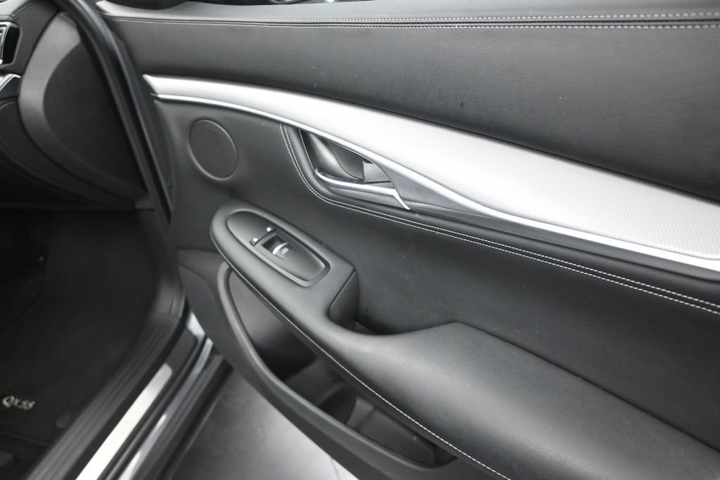 Used 2023 Gray INFINITI LUXE image 23