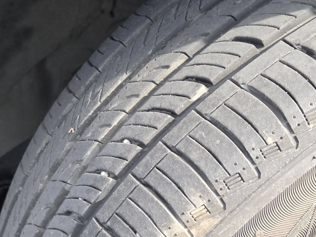 Used 2024 sparkle silver metallic Honda EX image 20