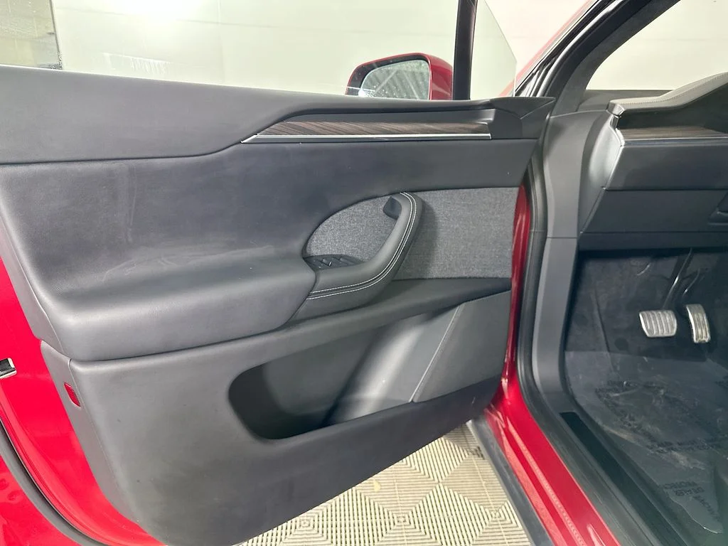 Used 2022 Red Multi-Coat Tesla  image 21