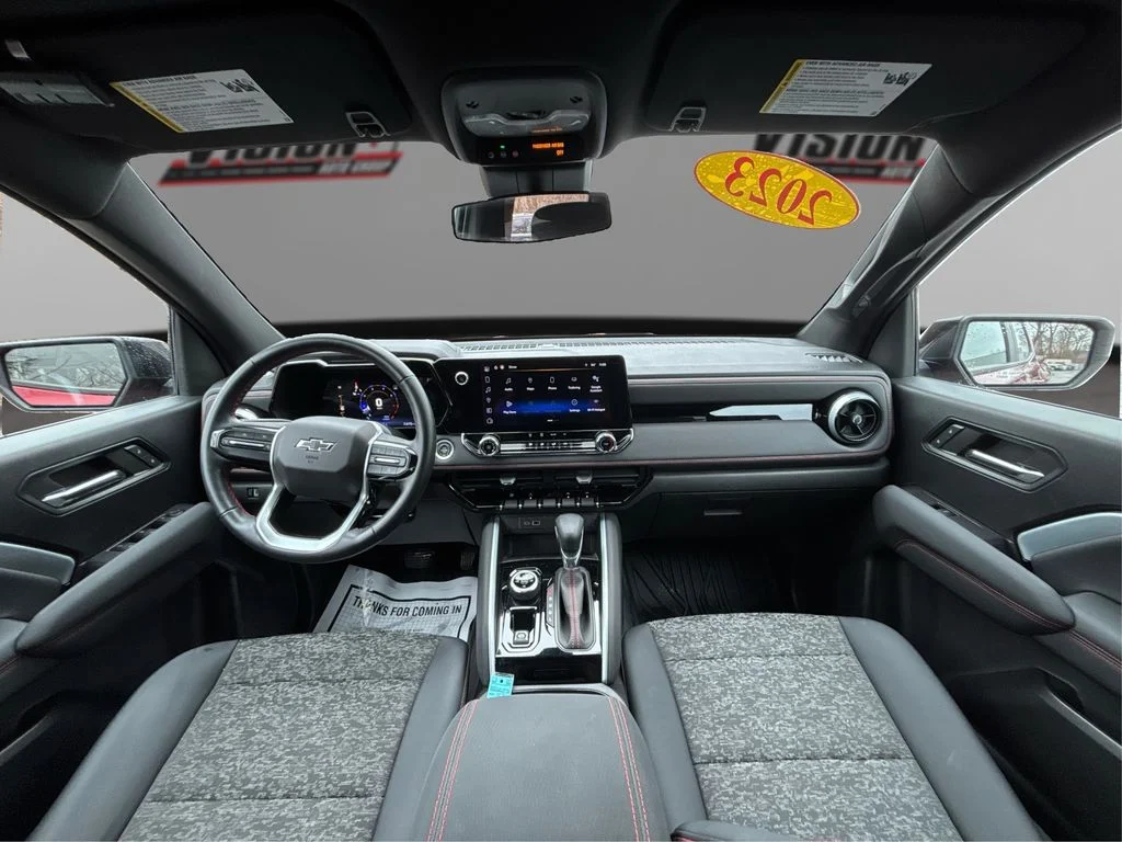 Used 2023 Red Chevrolet Z71 image 25
