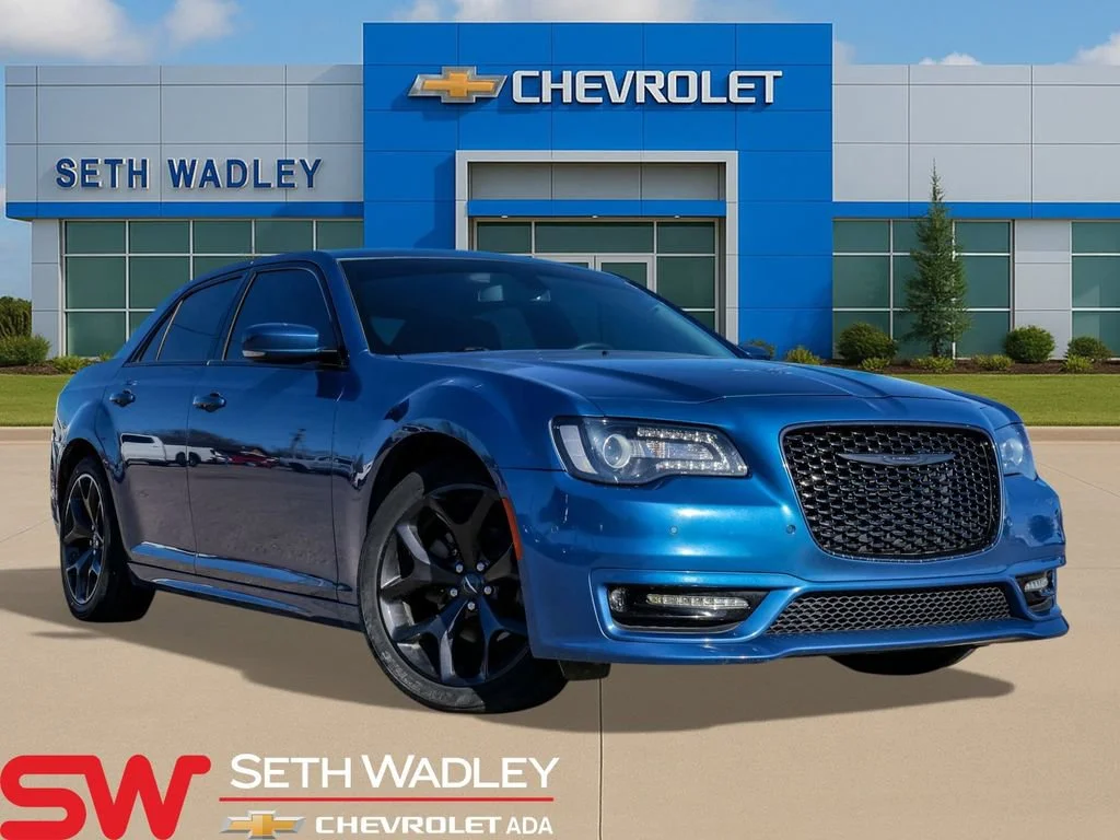 2022 Chrysler 300 Touring L's photo