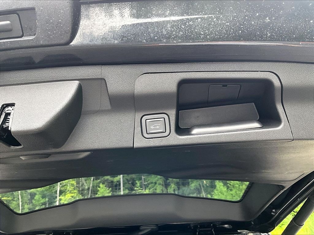 Used 2023 Black GMC AT4 image 24