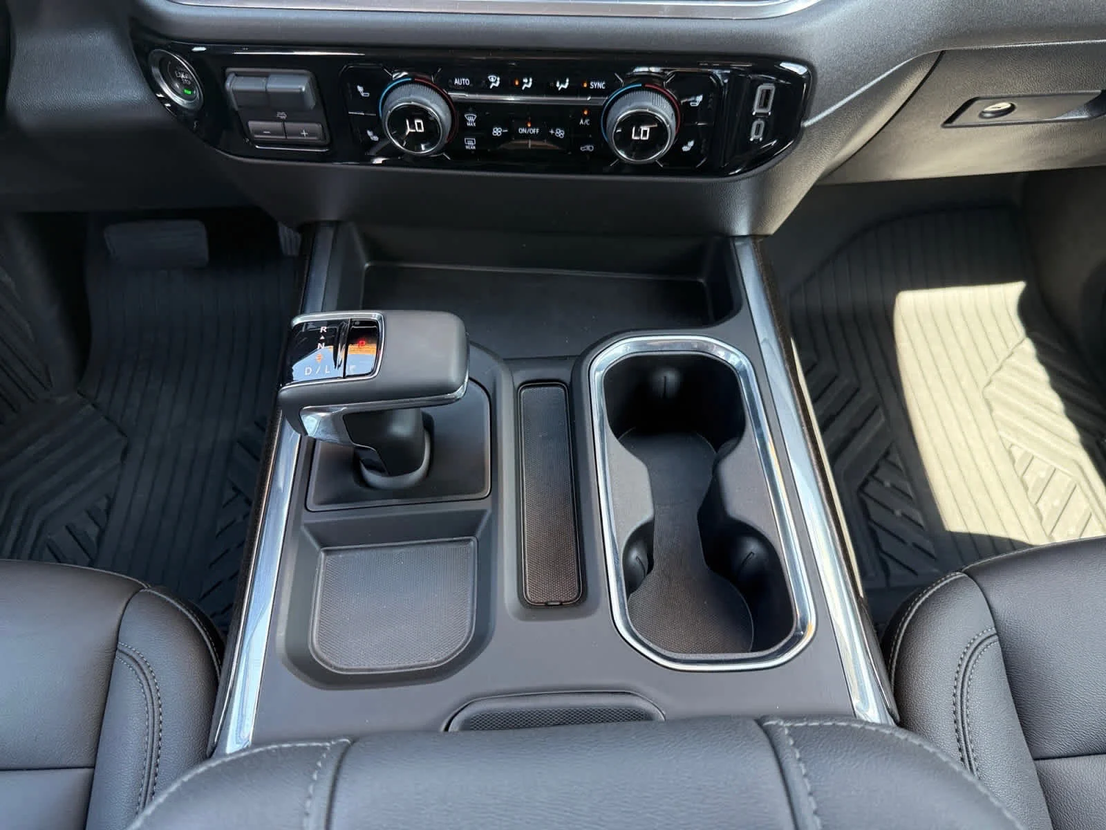 2024 Chevrolet Silverado 1500 LT Trail Boss - Photo 15