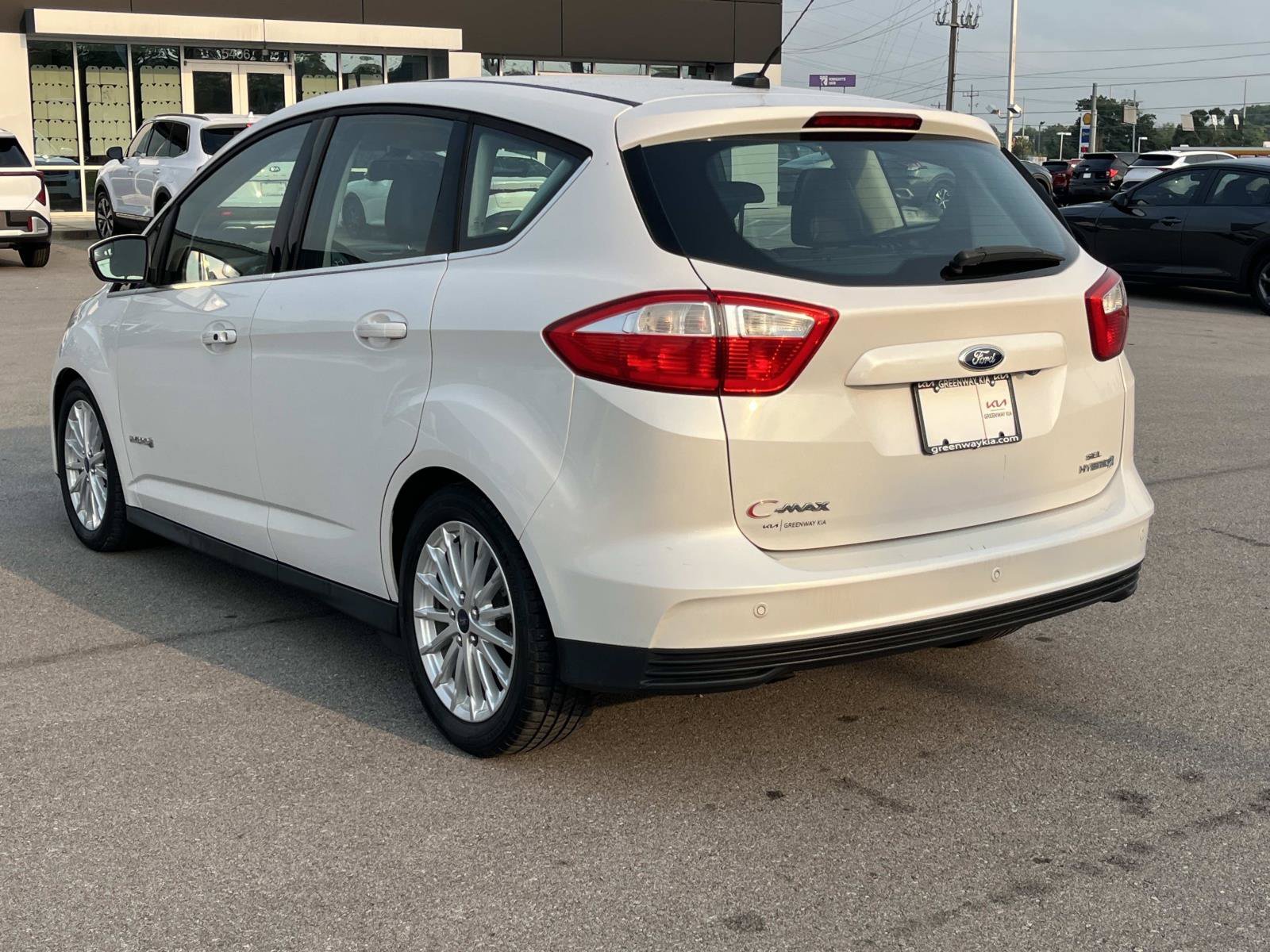 Used 2016 White Platinum Metallic Tri-Coat Ford SEL image 5
