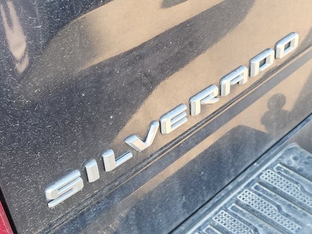 Used 2021 SHADOW GRAY METALLIC Chevrolet RST image 9