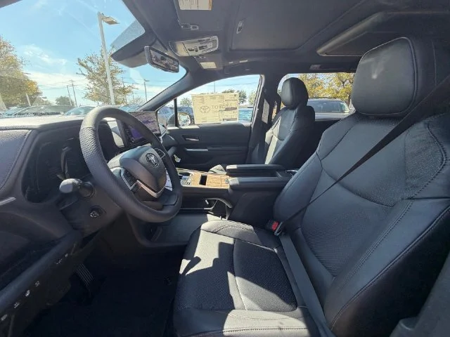 New 2026 Midnight Black Metallic Toyota Platinum image 12