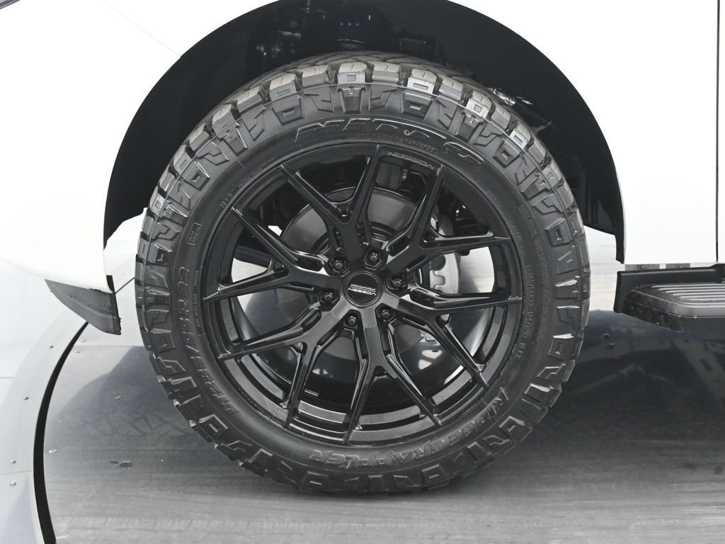 New 2026 Star White Metallic Tri-Coat Ford Active image 23
