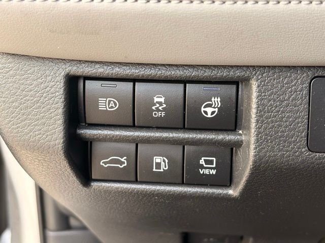 Used 2019 Silver Toyota Limited image 22