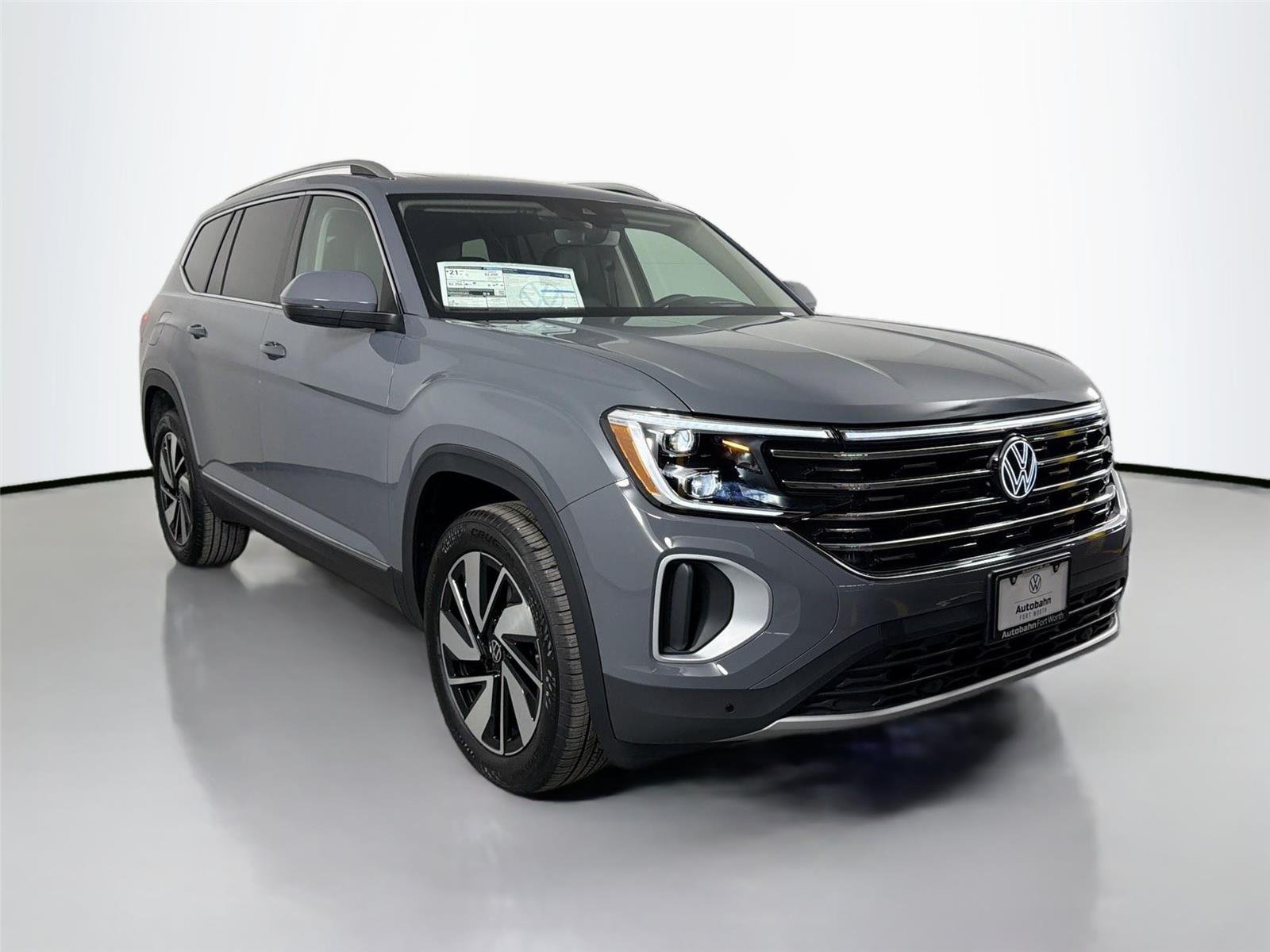 New 2026 Pure Gray Volkswagen 2.0T SEL image 3