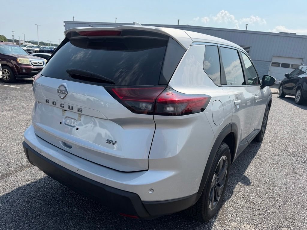 Used 2024 Silver Nissan SV image 21