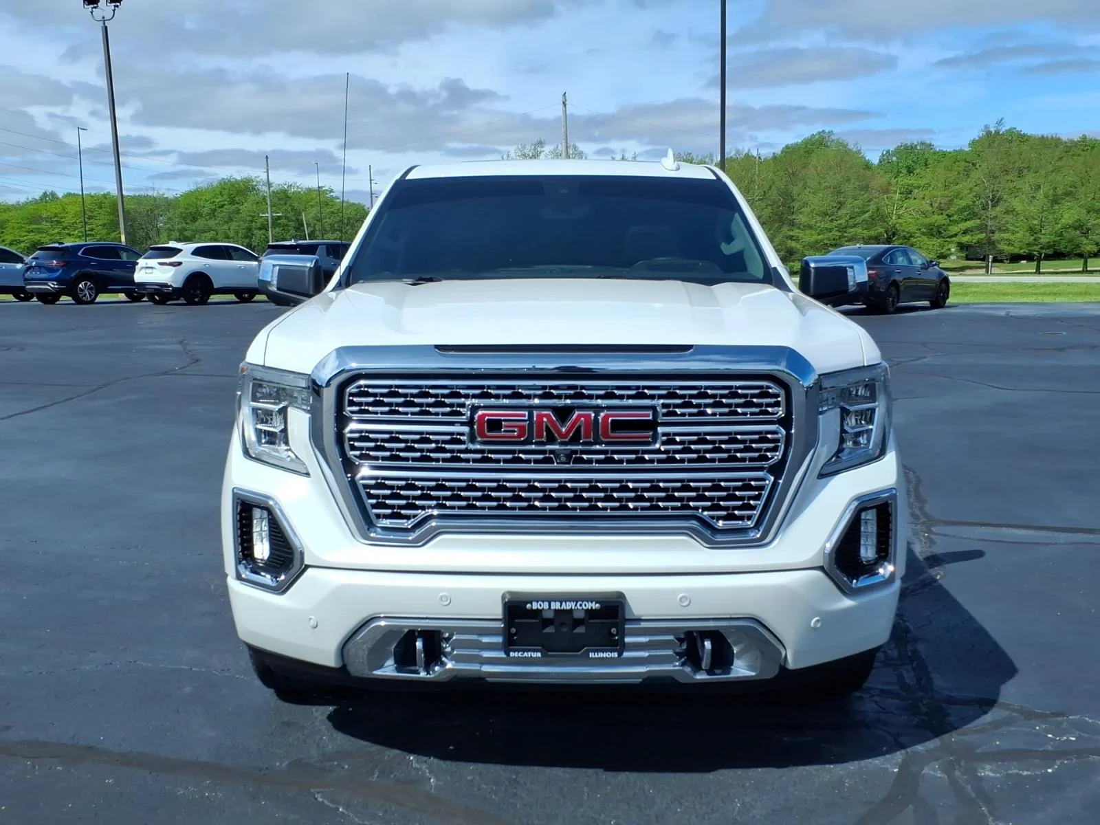 Used 2019 White GMC Denali image 31