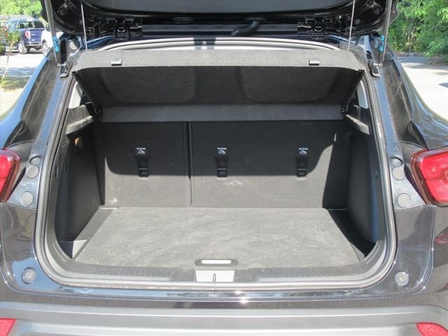 Used 2024 Black Chevrolet LT image 27