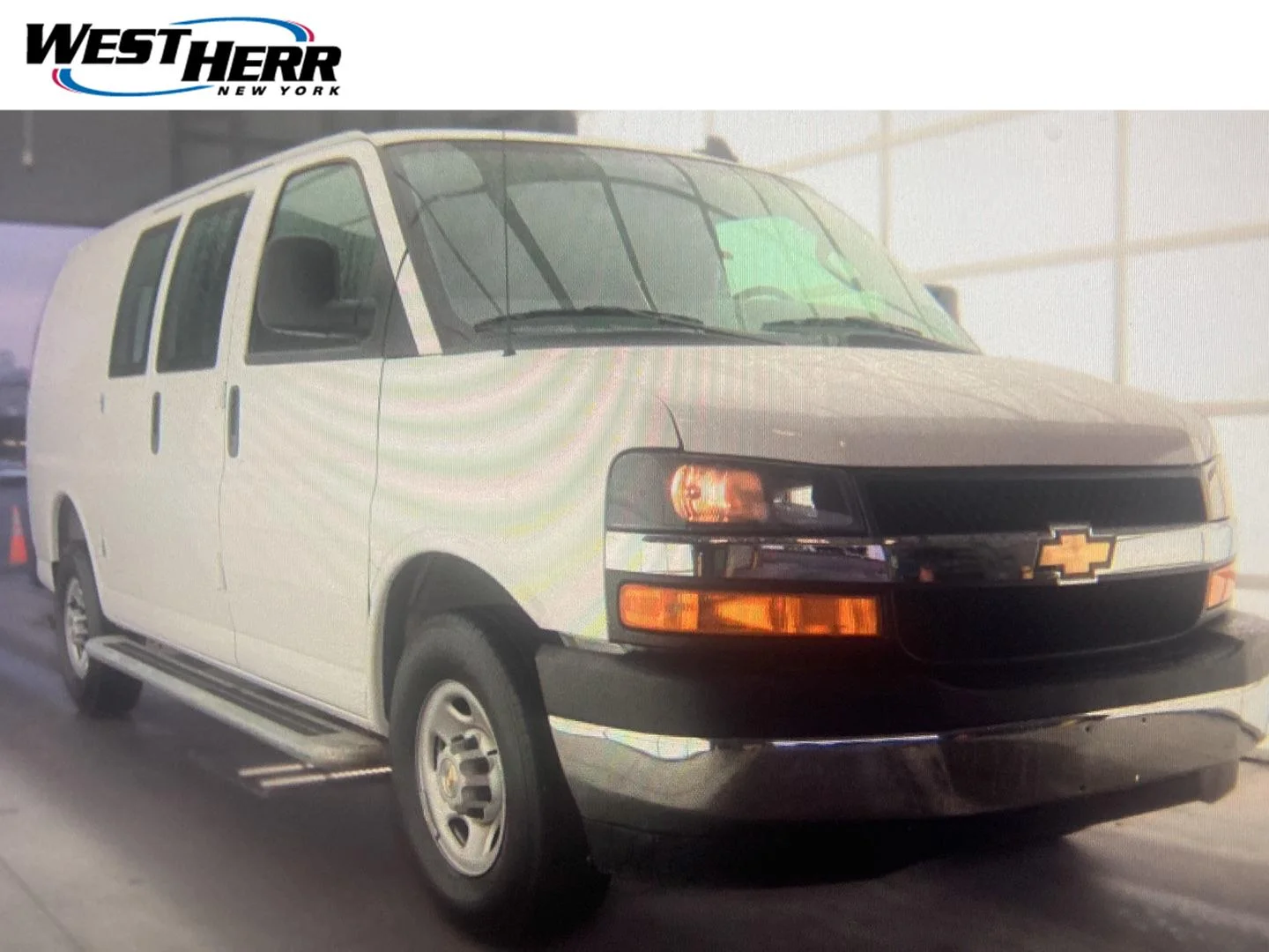 Used 2025 Summit White Chevrolet Cargo Van image 1