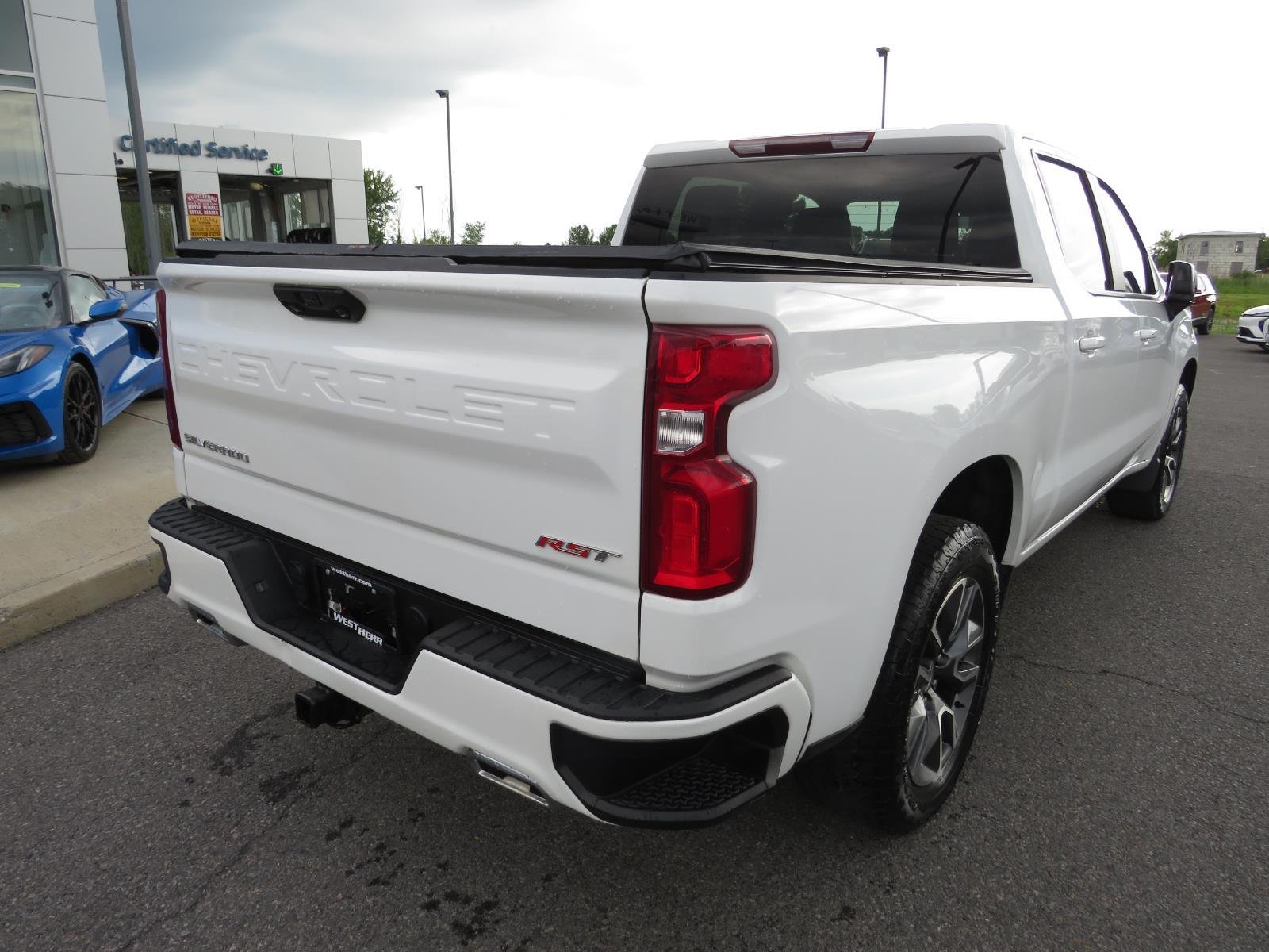 Used 2023 Summit White Chevrolet RST image 7