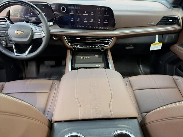 New 2026 Polar White Tricoat Chevrolet High Country image 8