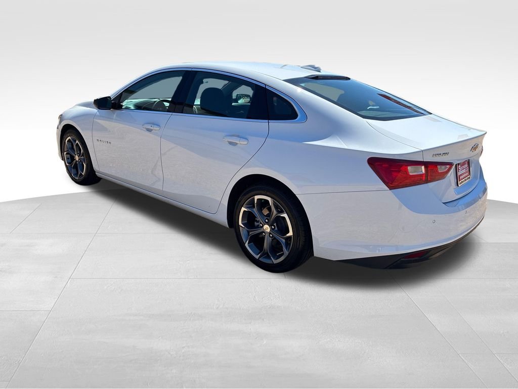 Used 2024 White Chevrolet LT image 3