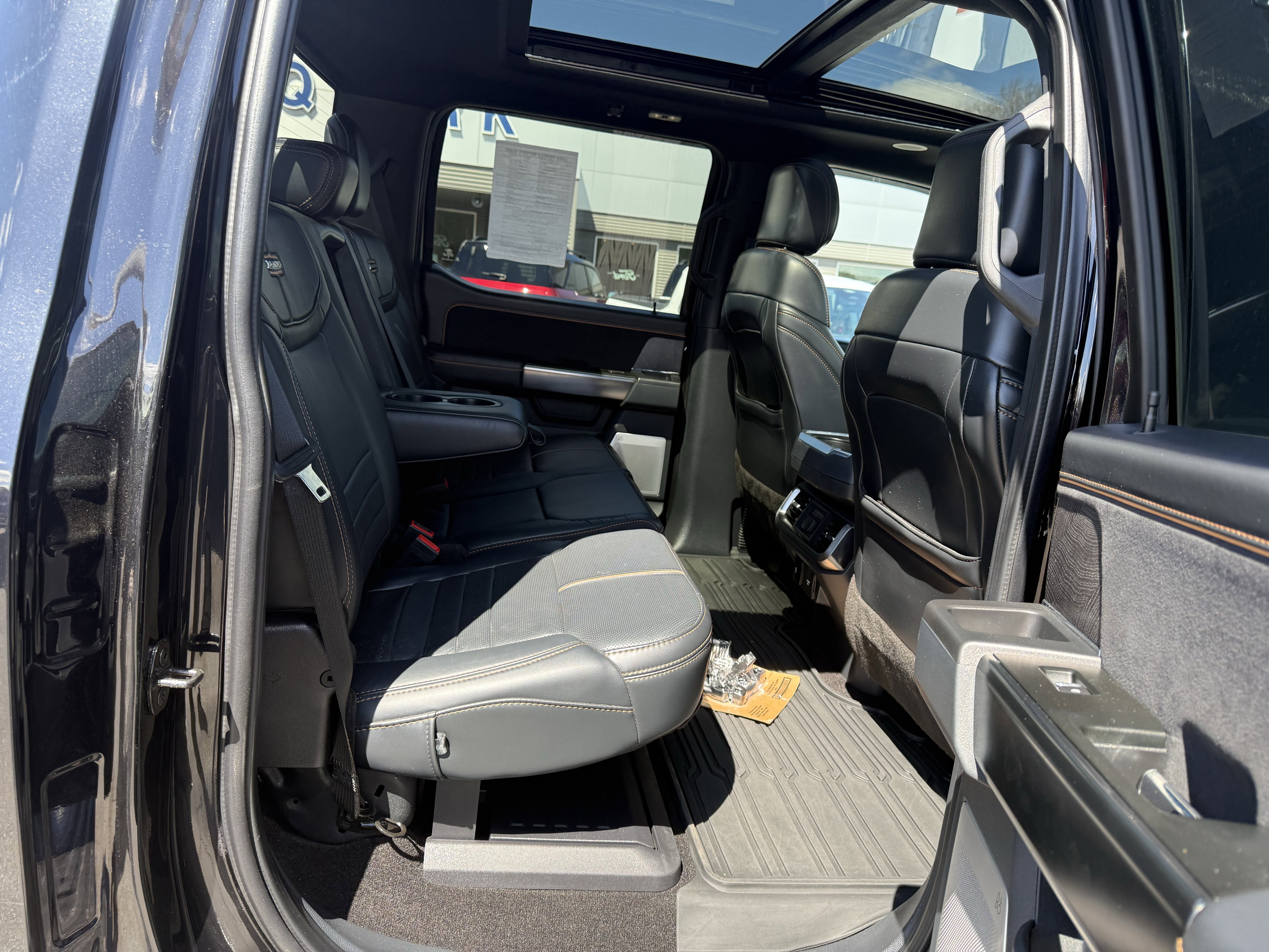 Used 2022 Agate Black Metal Ford Platinum image 5