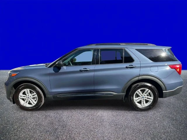 Used 2021 Blue Metallic Ford XLT image 6