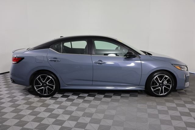 Used 2024 Gray Nissan SR image 8