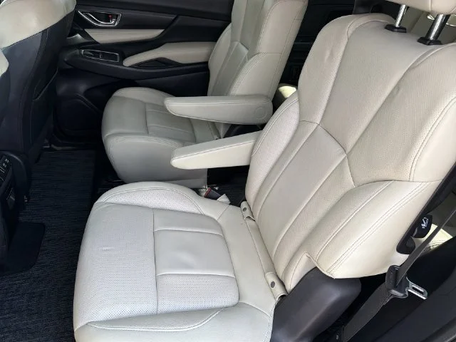 Used 2022 White Subaru Limited image 37