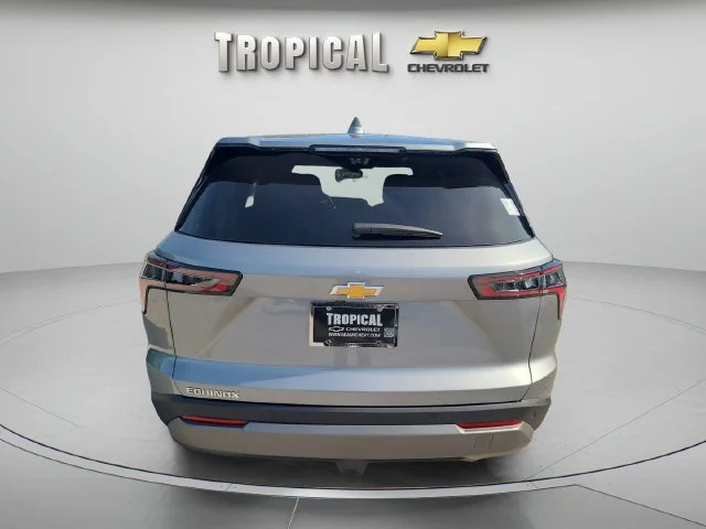 New 2027 Sterling Gray Metallic Chevrolet LT image 4