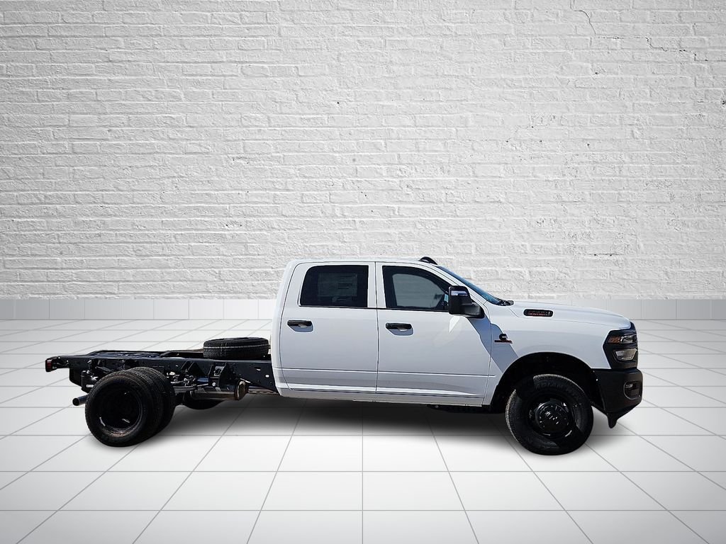 New 2026 Bright White Clear-Coat Exterior Paint RAM Tradesman image 5