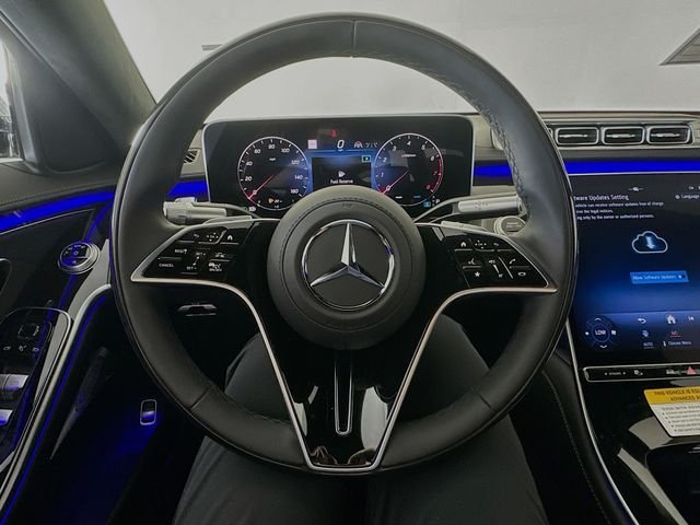 New 2026 MANUFAKTUR Moonlight White Metallic Mercedes-Benz S 580 image 11