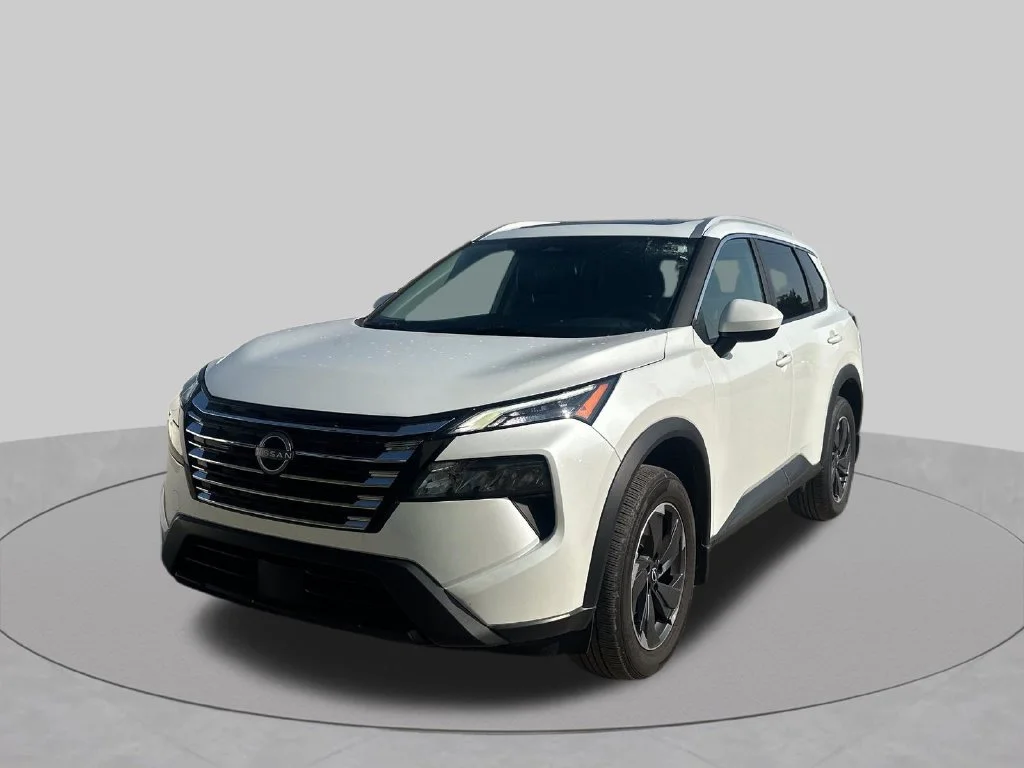 Used 2025 White Nissan SV image 34