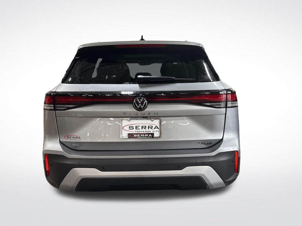New 2026 Silver Volkswagen 2.0T SE image 4