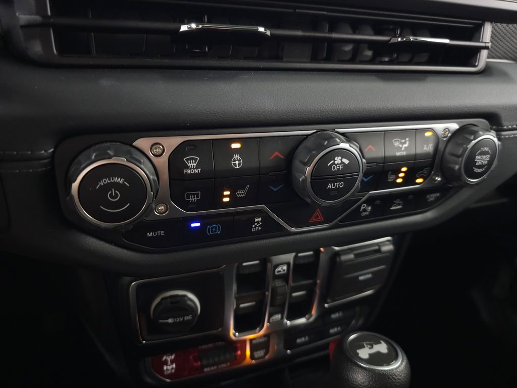 Used 2024 Green Jeep Rubicon 4xe image 31