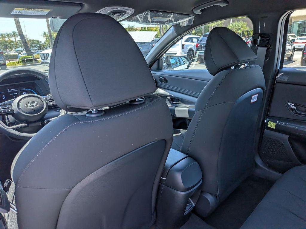 New 2026 White Hyundai SEL Sport image 27