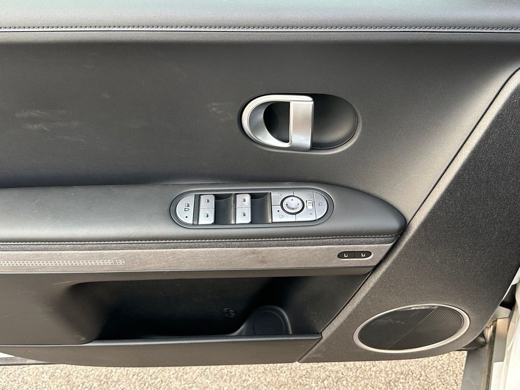 2024 Hyundai IONIQ 5 Limited - Photo 10