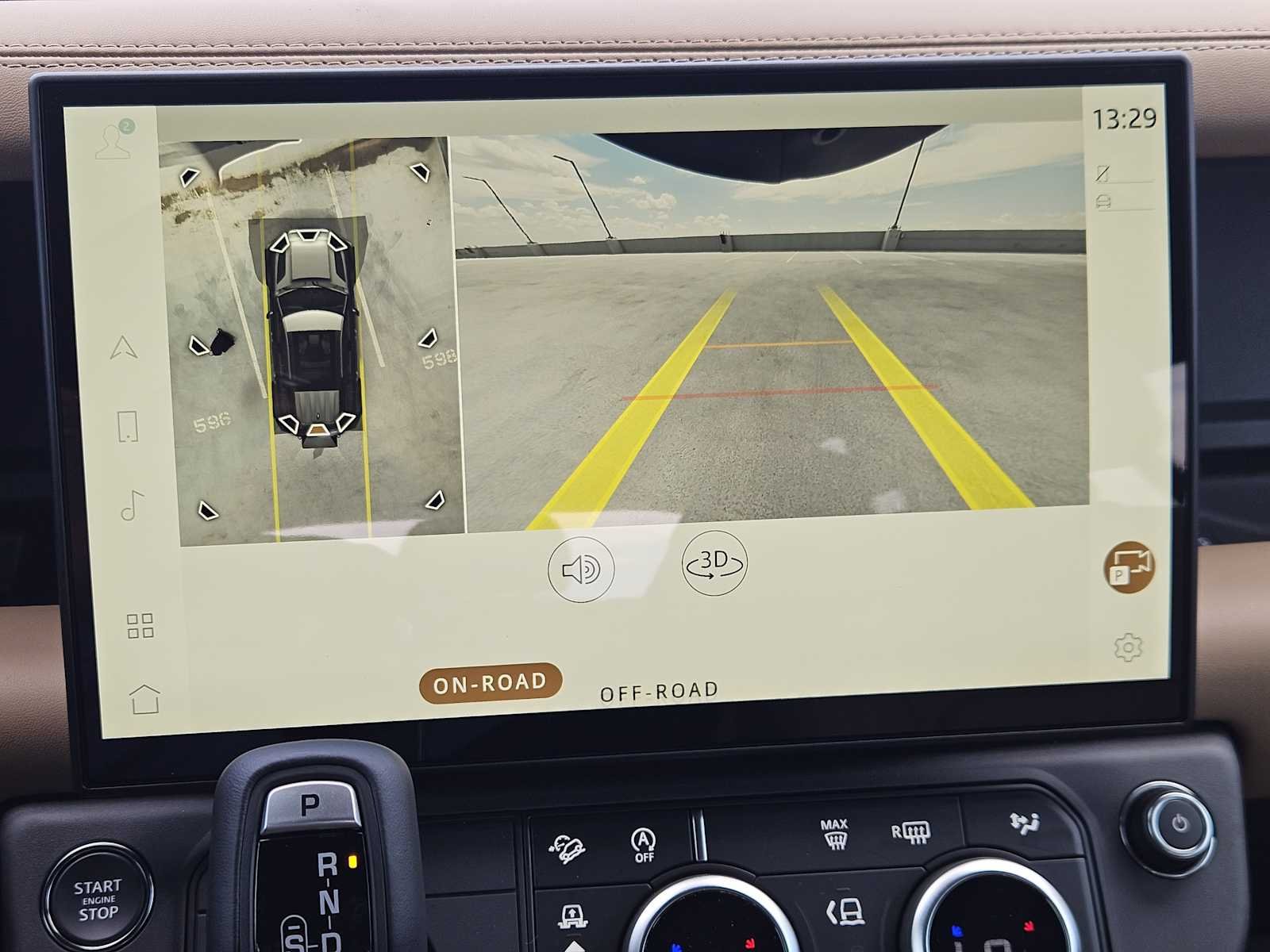 New 2026 Borasco Grey LAND ROVER X-Dynamic SE image 18