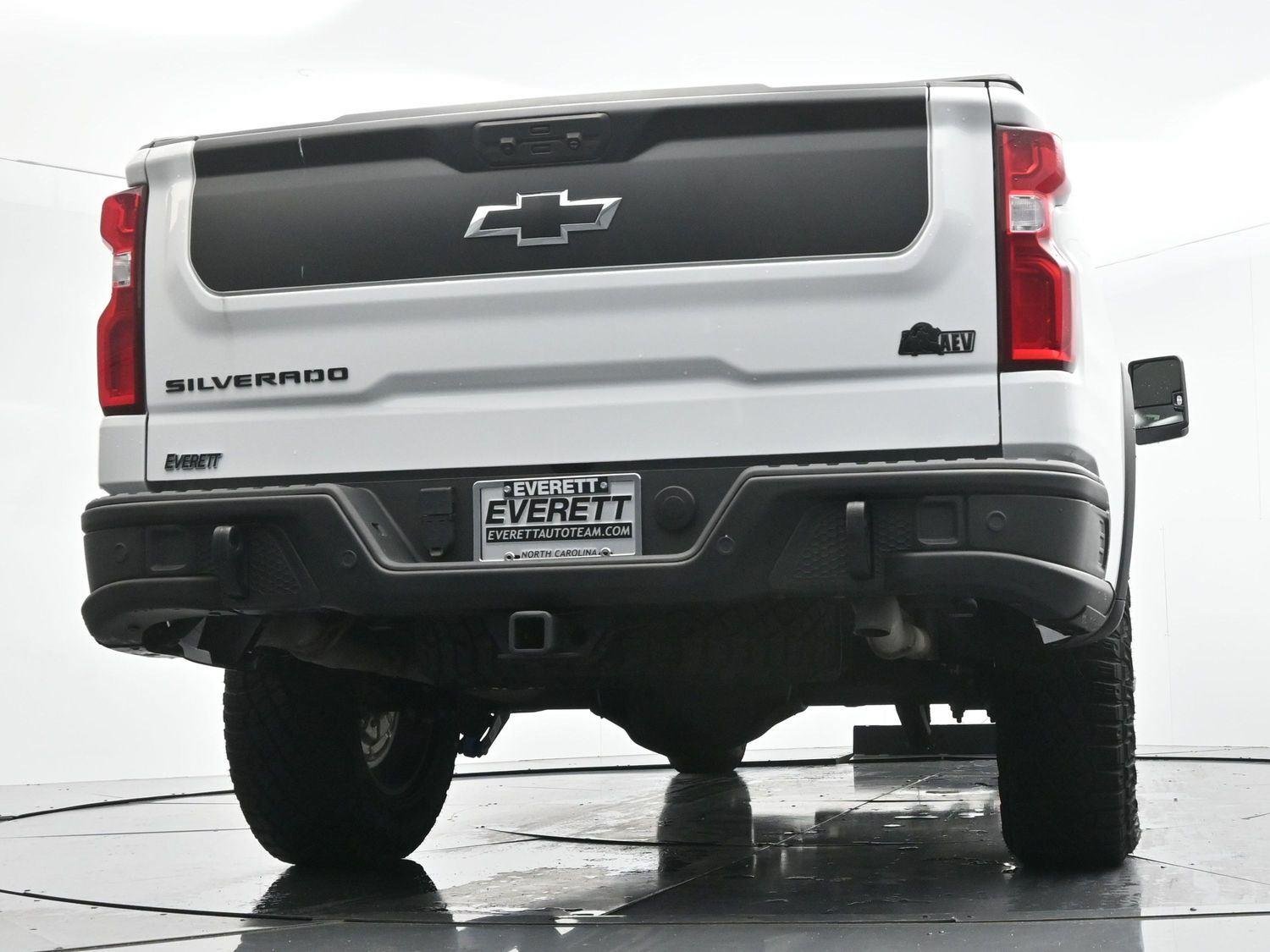 Used 2024 Summit White Chevrolet ZR2 image 51